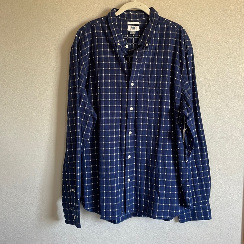 3/$20 NWT Men’s Old Navy Button Down